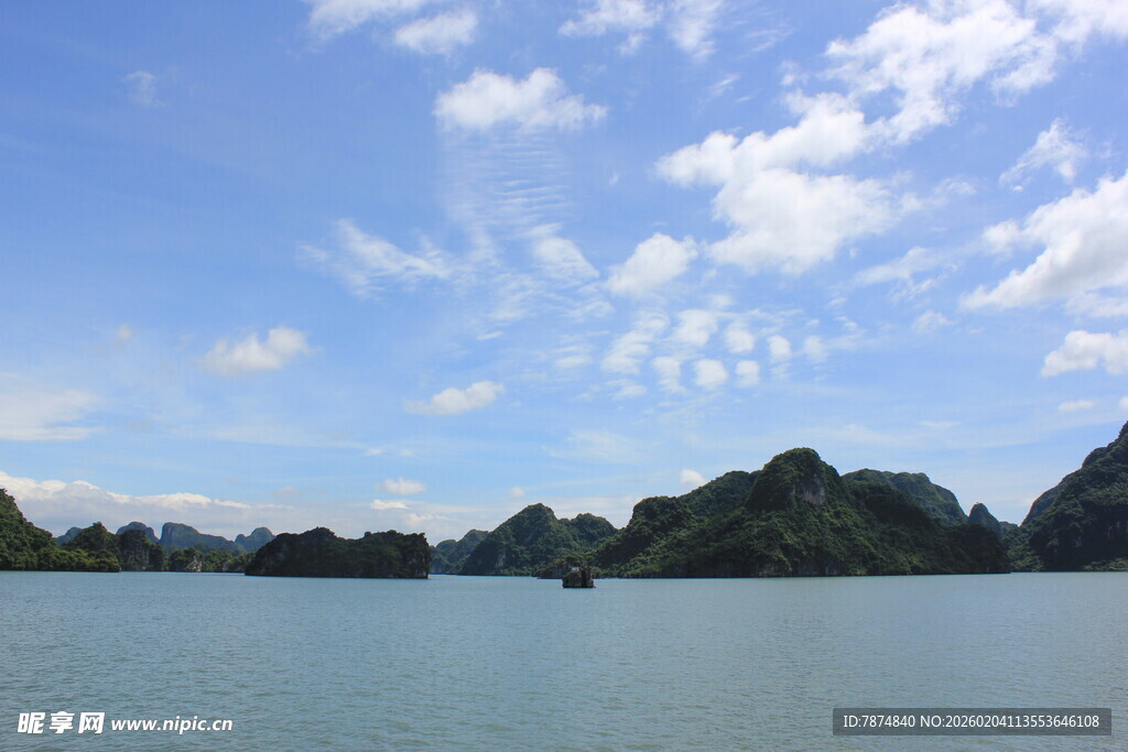 越南美丽海岛湖景风光