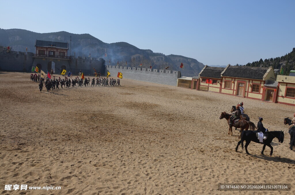 古代战场骑马对决场景