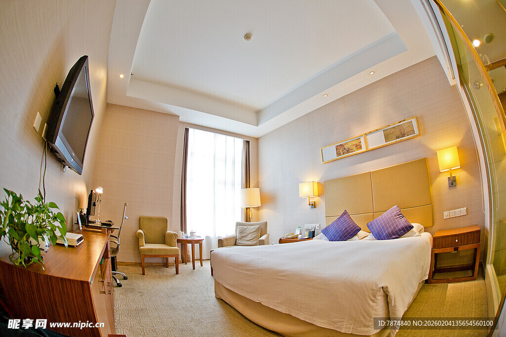 温馨舒适的酒店客房空间