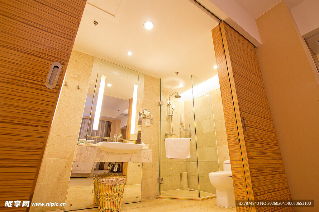 现代简约风格木质浴室