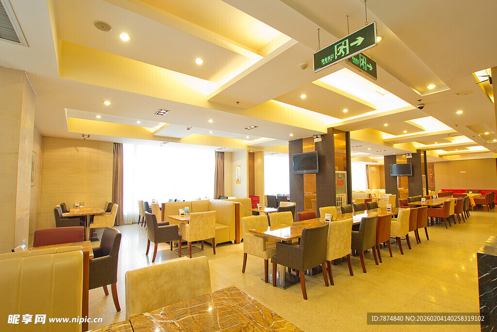 餐厅室内温馨明亮场景