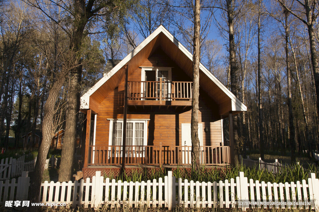 林间木屋 静谧的田园风光