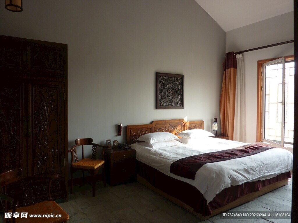 温馨舒适的卧室场景