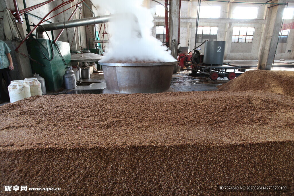 工厂内谷物加工场景