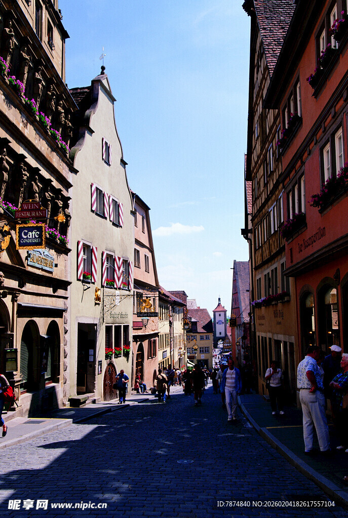 德国欧洲小镇街道行人景观