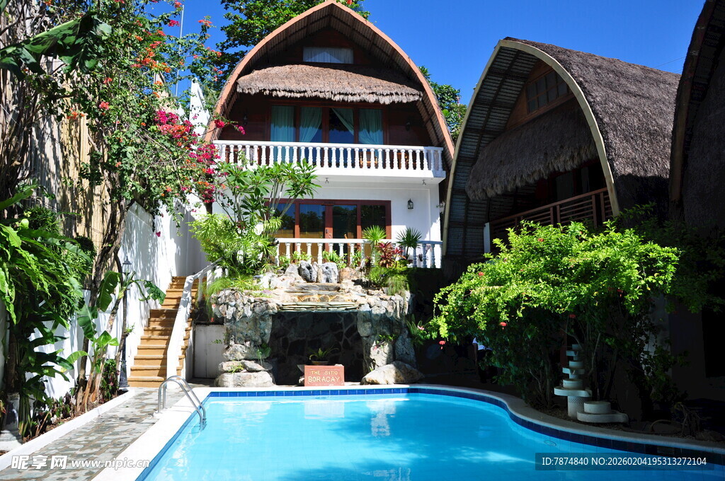 热带风情泳池边度假小屋