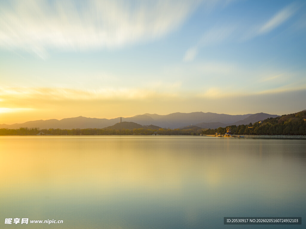 颐和园远眺西山晚霞
