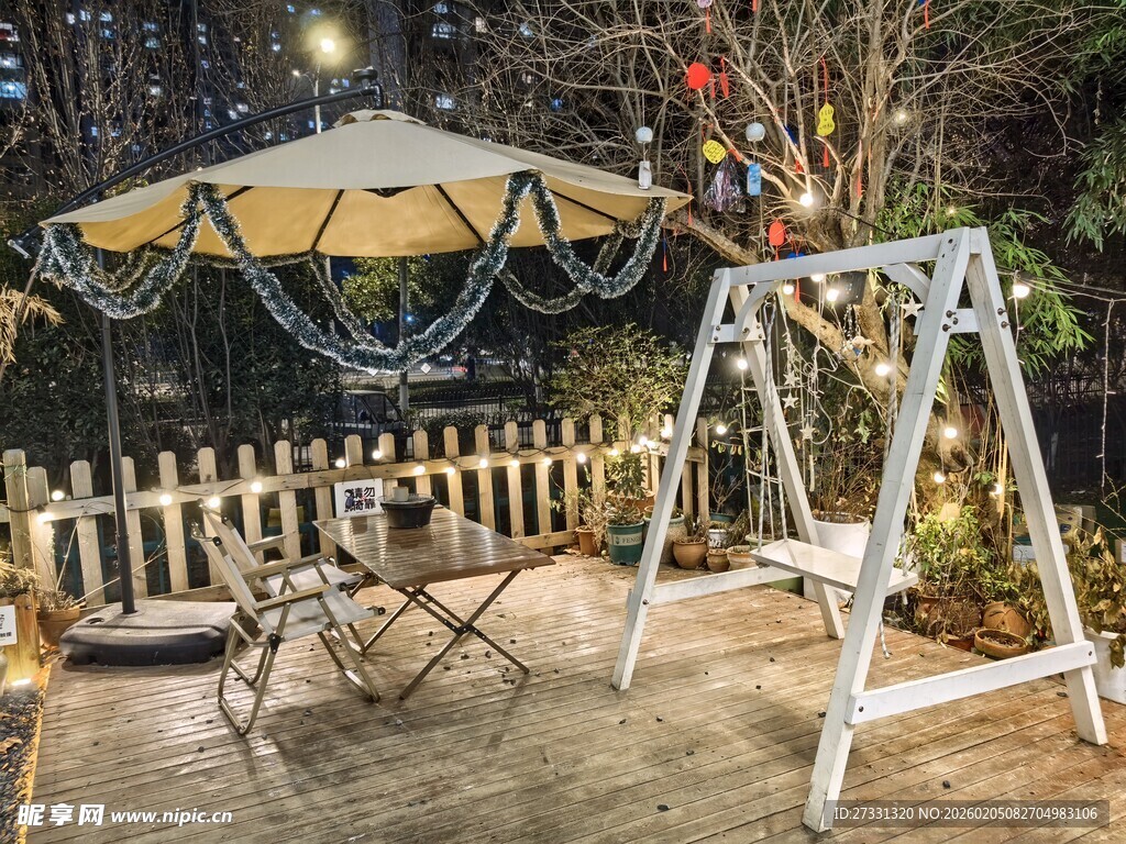 户外庭院休闲秋千桌椅组合