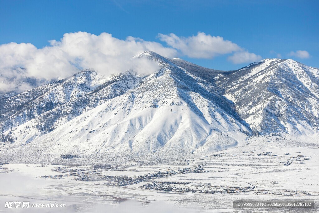 雪山壮丽雪景