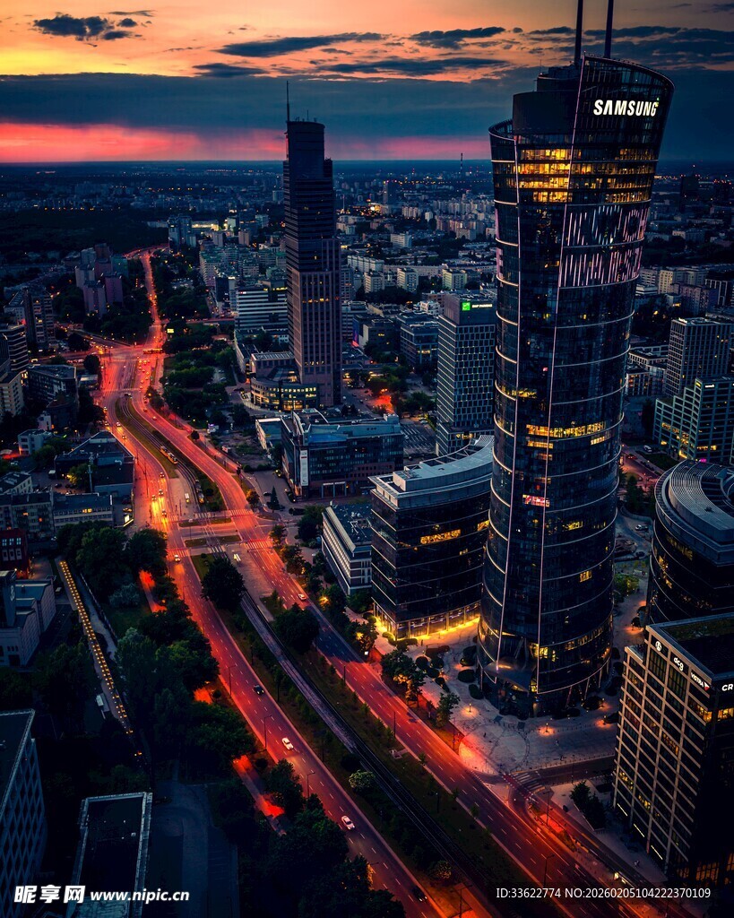 城市夜景车流璀璨风光