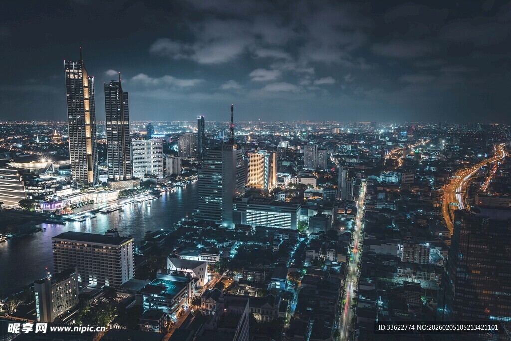 城市璀璨夜景俯瞰图