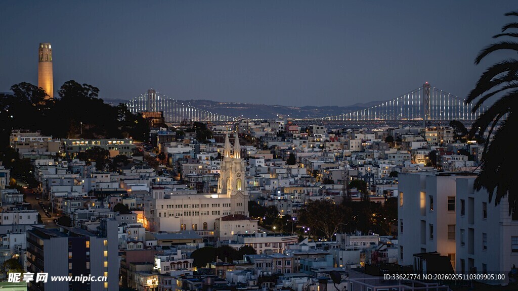 夜幕下的城市美丽景观