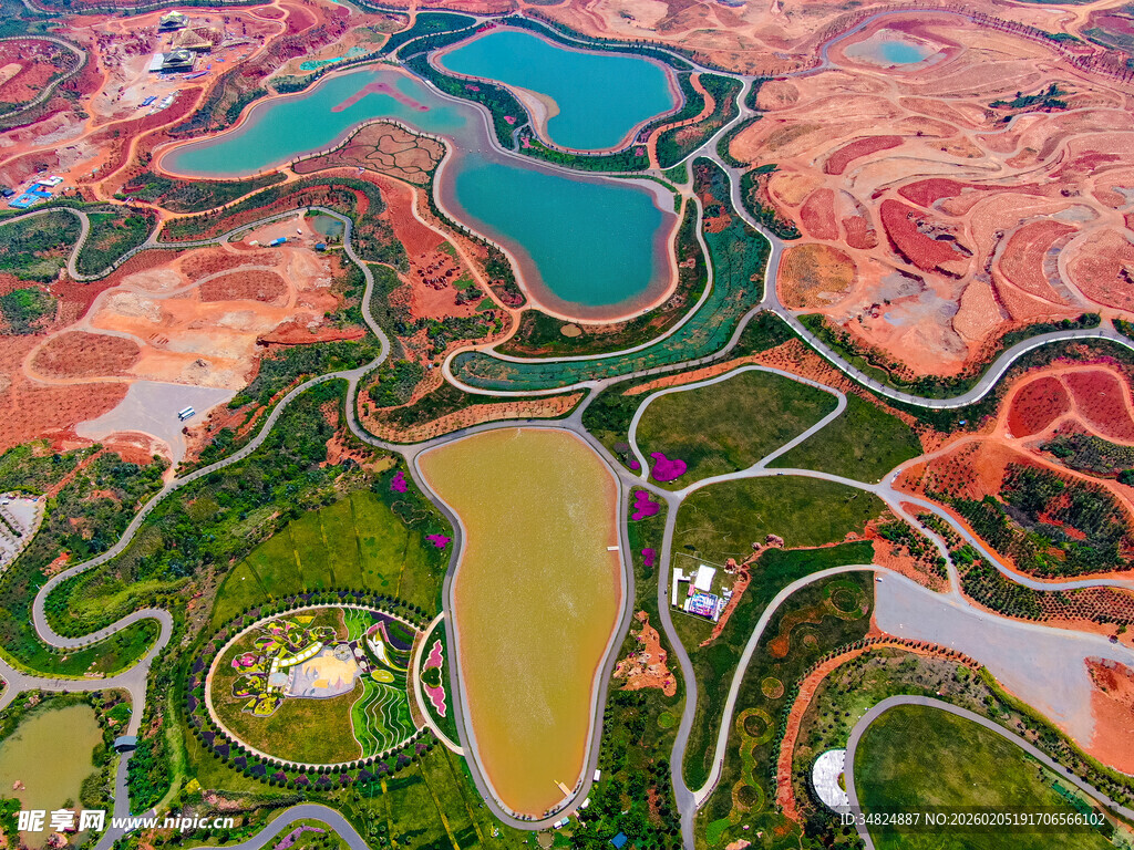 五彩斑斓的大地景观