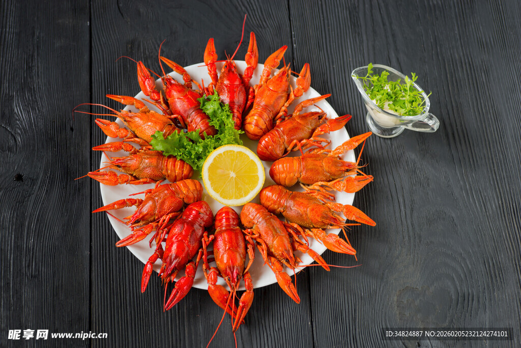 美味小龙虾拼盘摆拍