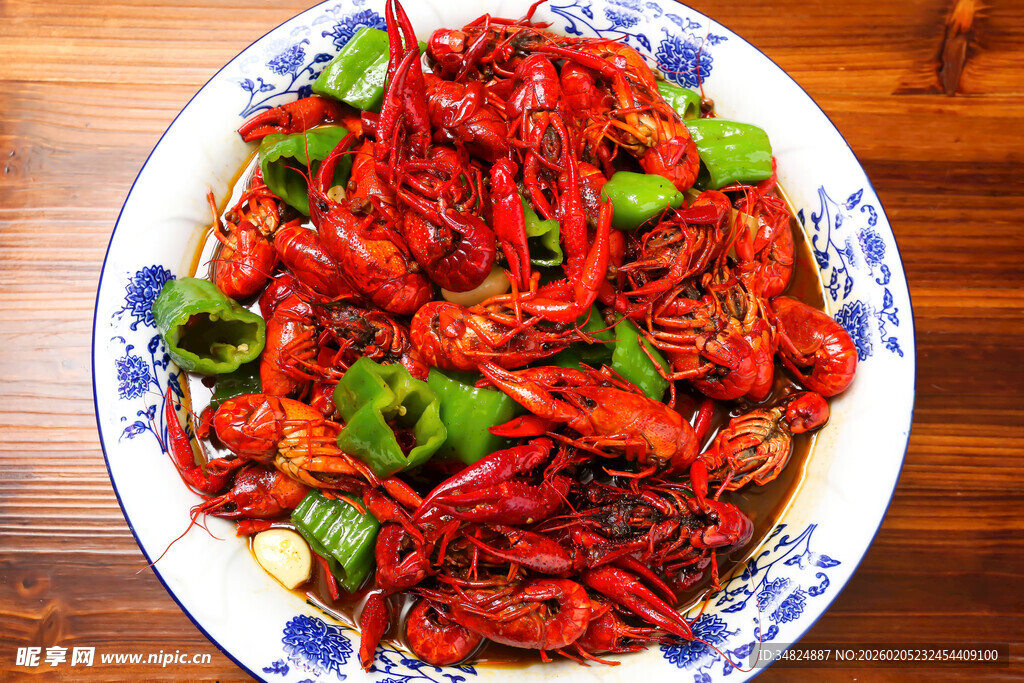 美味香辣小龙虾一盘