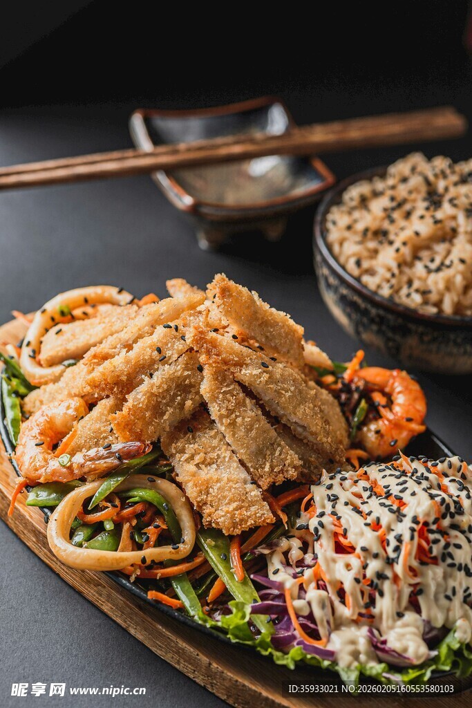 美味中式炸物拼盘