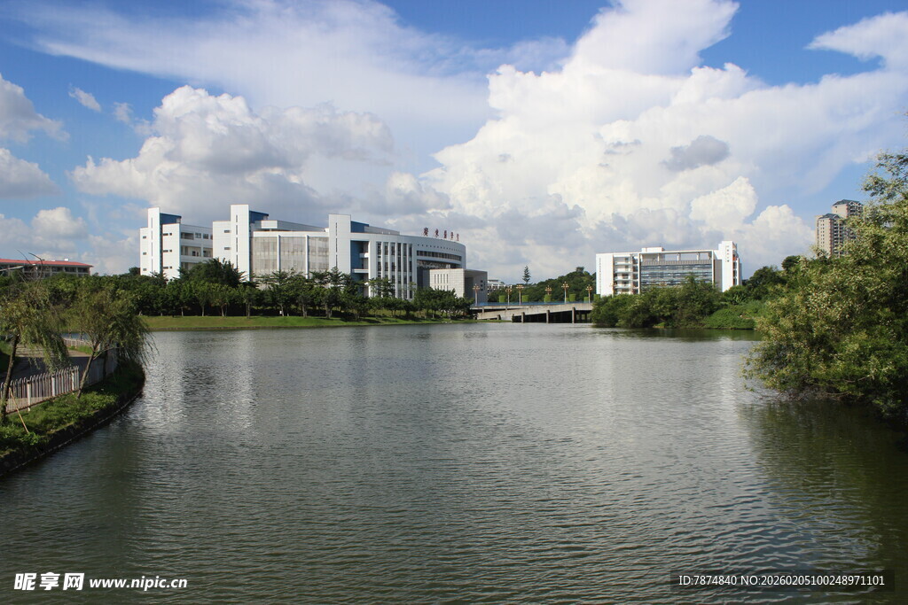 广医河畔城市风光美景