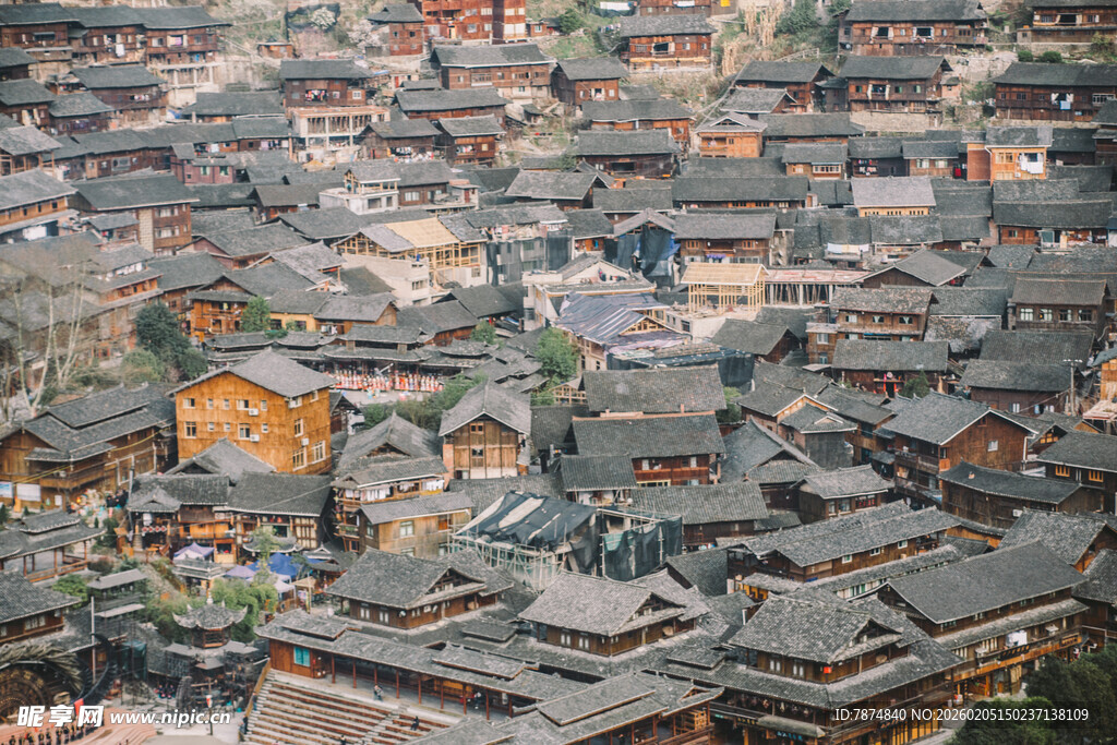 俯瞰古色古香的传统建筑群