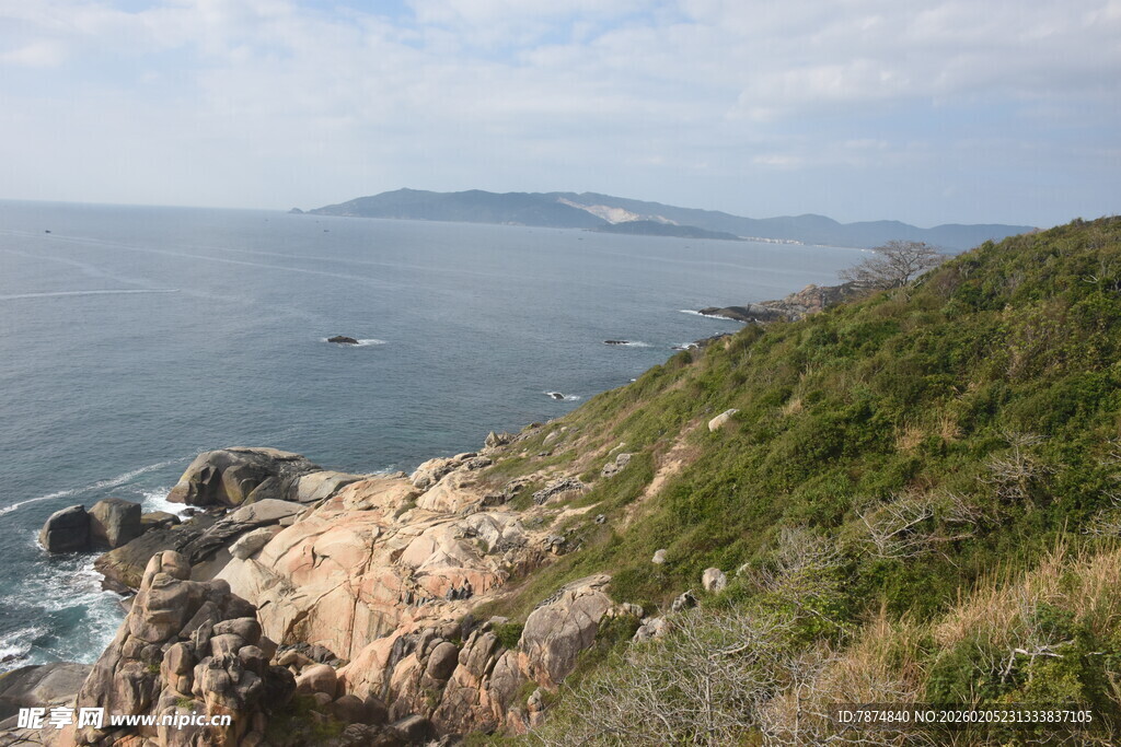 三亚海岸风光远眺青山碧海