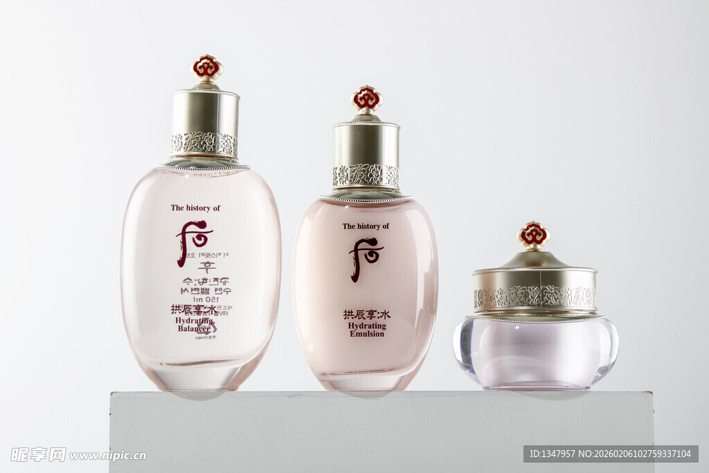 奢华护肤套装展示后 拱辰享精华