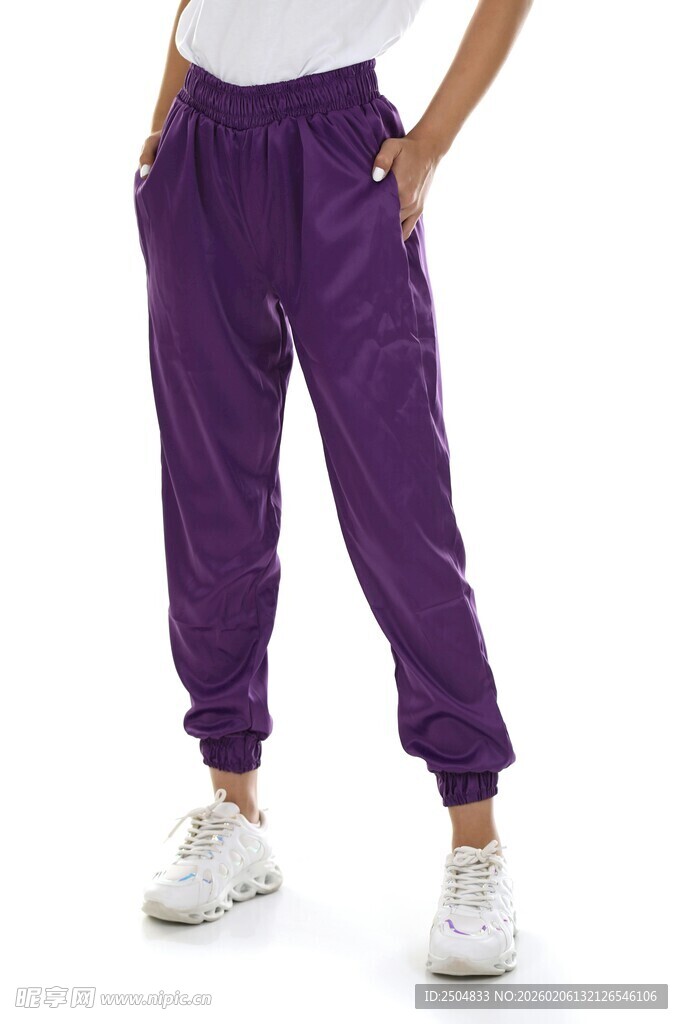 紫色束脚运动裤展示