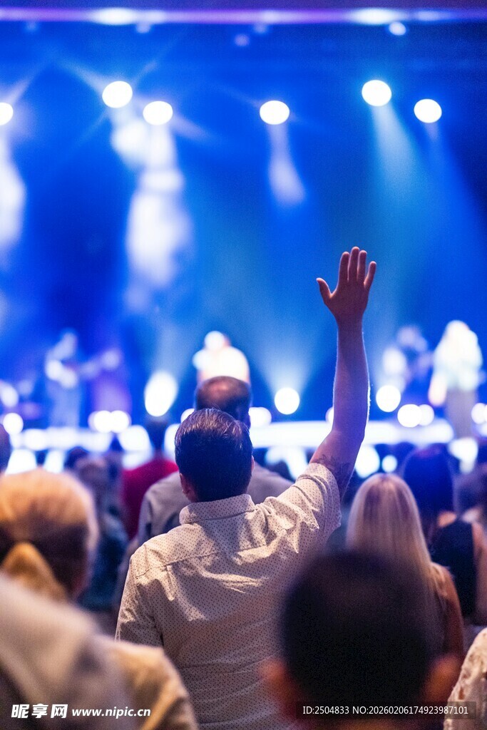 演唱会现场观众热情瞬间