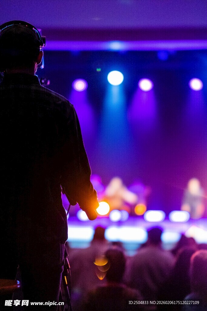 观众视角下的舞台演出