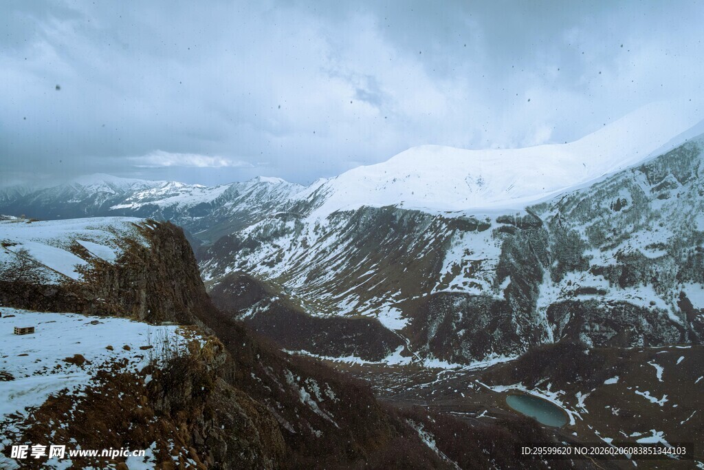 雪山壮丽风光