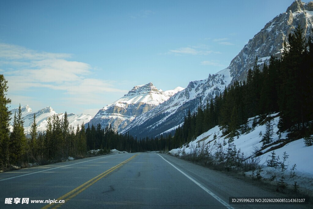 雪山公路美景