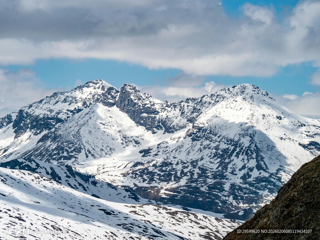 壮丽雪山美景