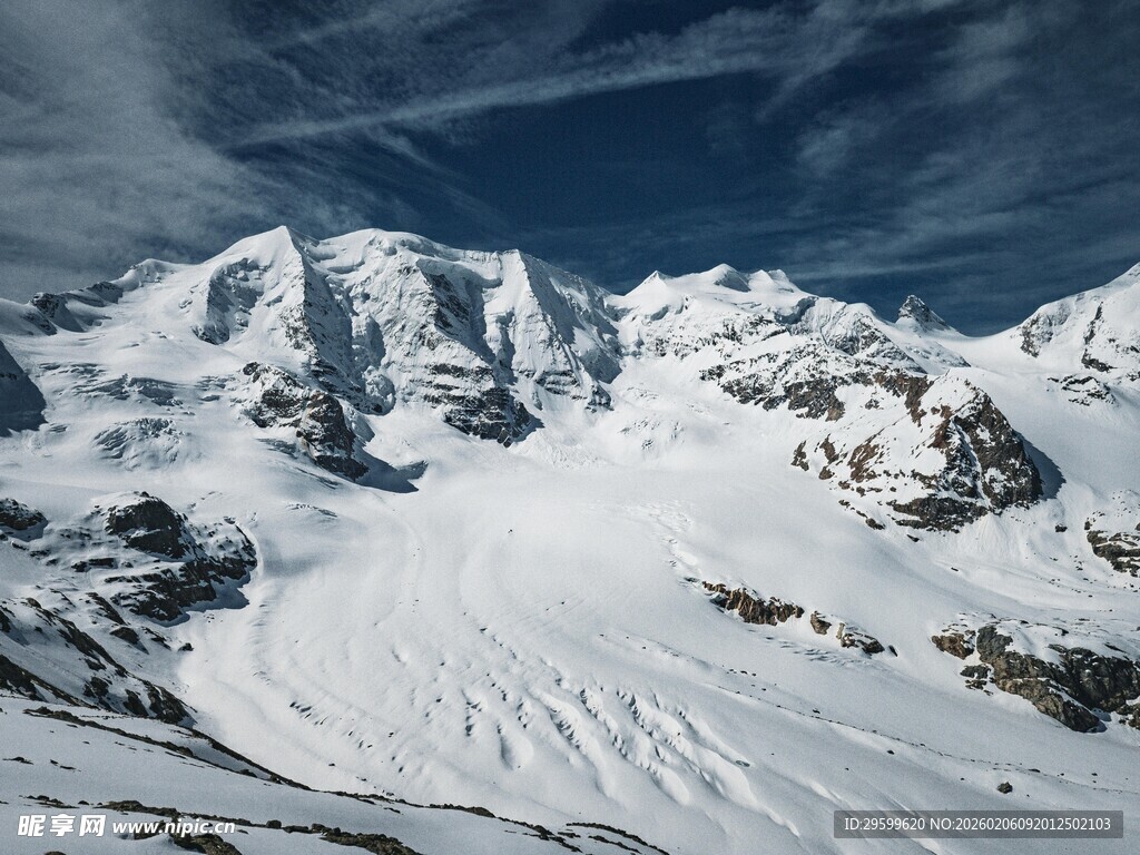 壮丽雪山景观