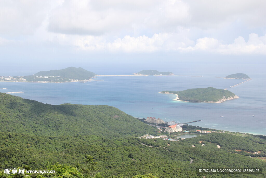 三亚山海相依的美丽自然景观