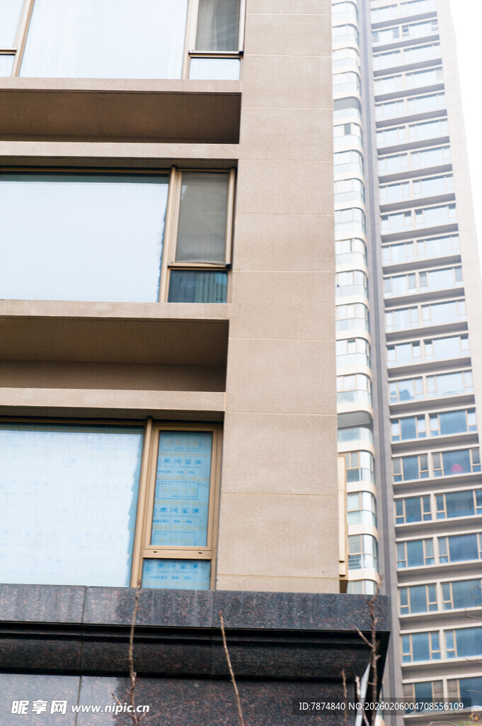 现代城市中的高层住宅建筑