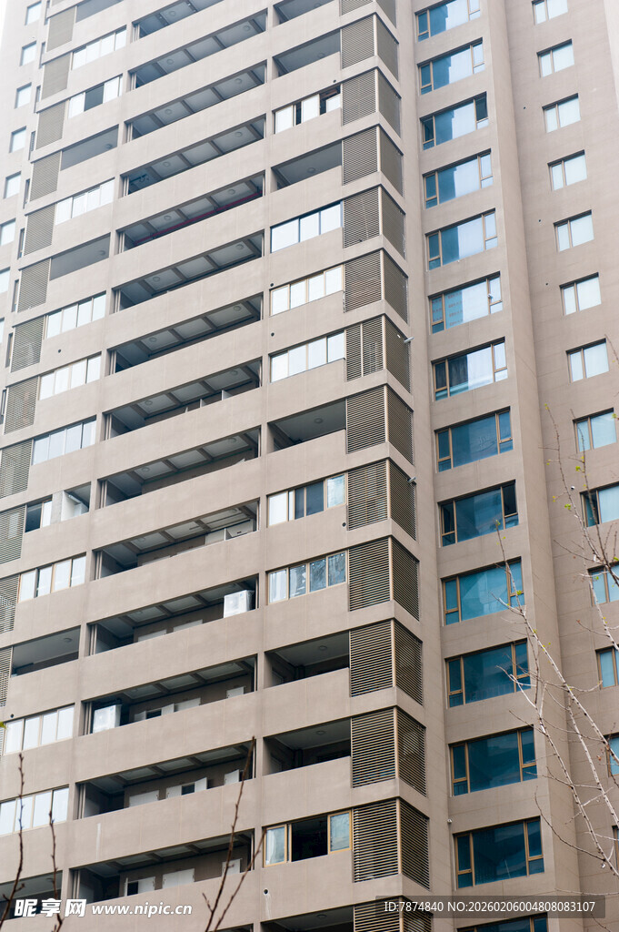 现代高层住宅楼外观