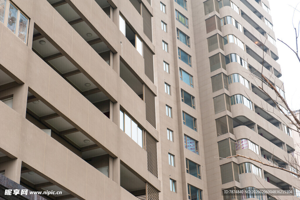 高层住宅楼外观特写