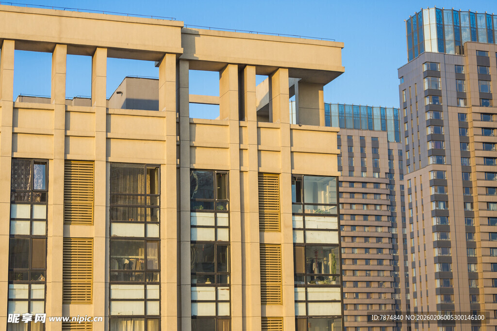 现代都市中的高层办公楼