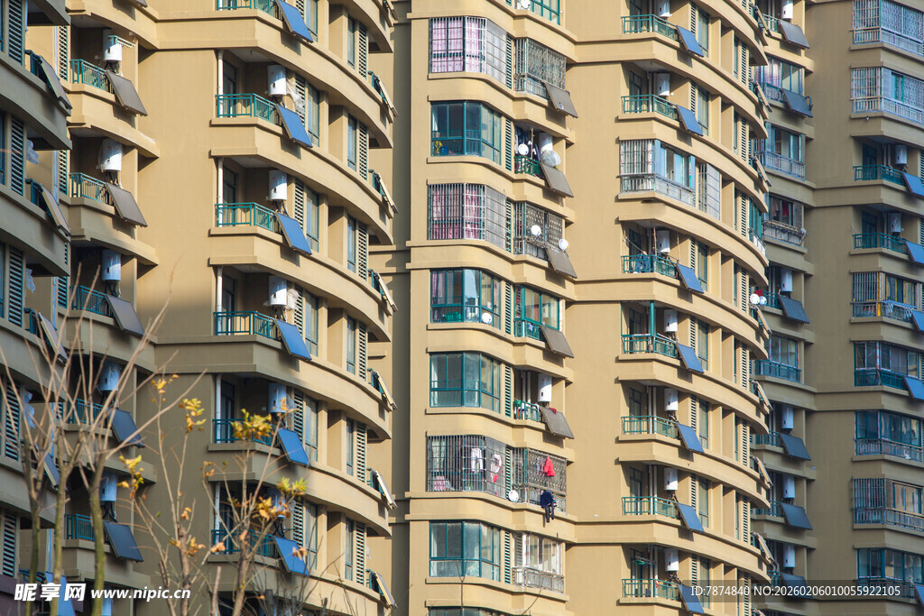 密集居民楼外观景象