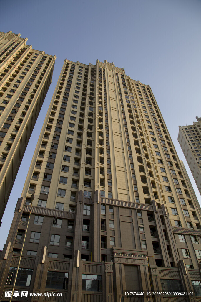 高楼林立的城市建筑景观