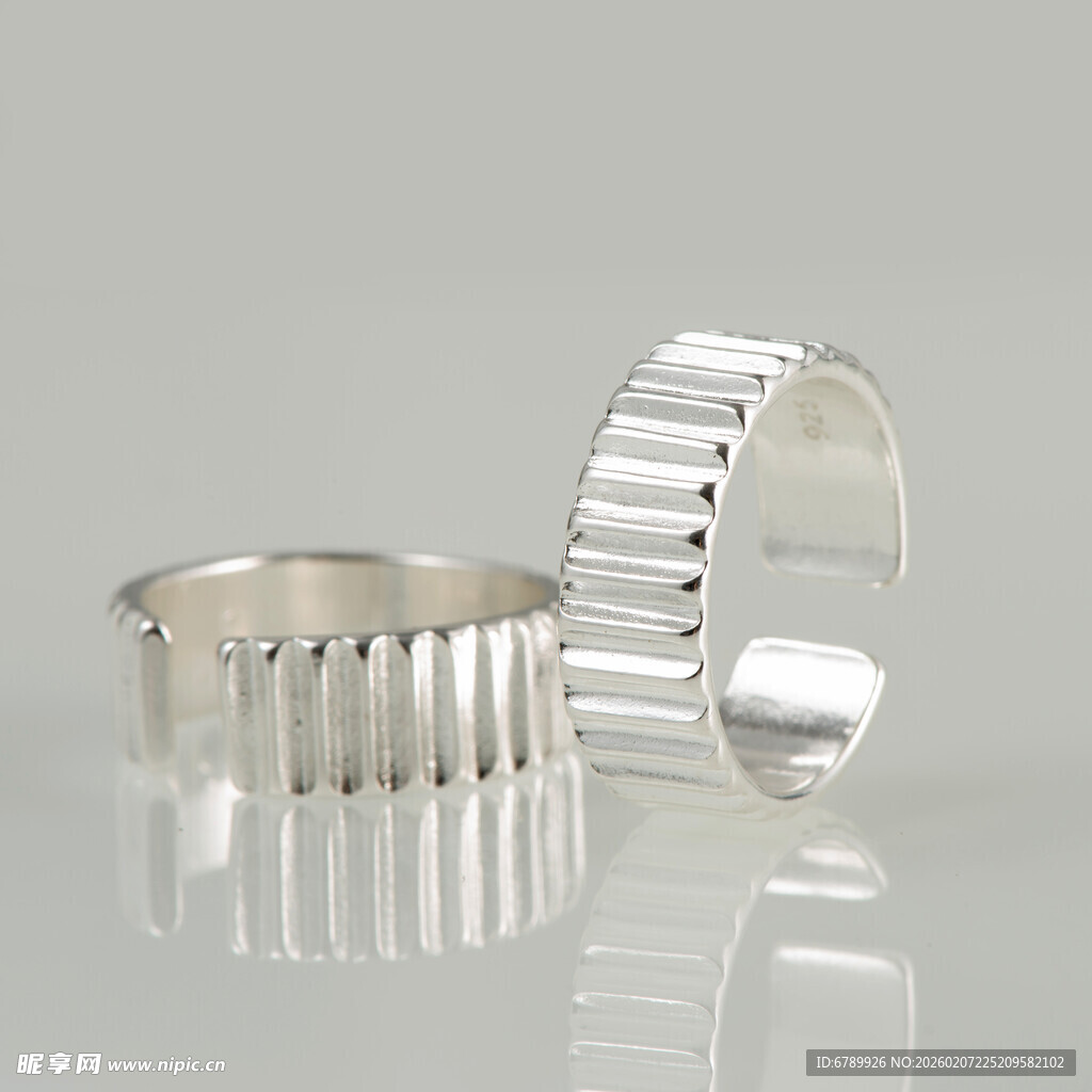 简约条纹银戒指