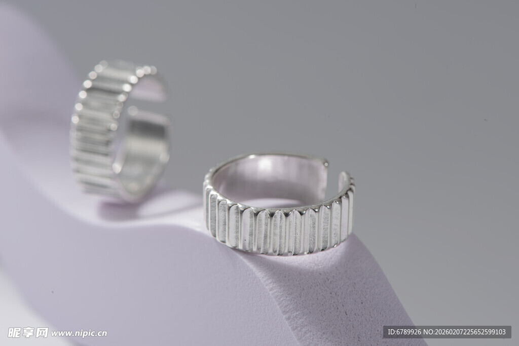 简约条纹银戒指