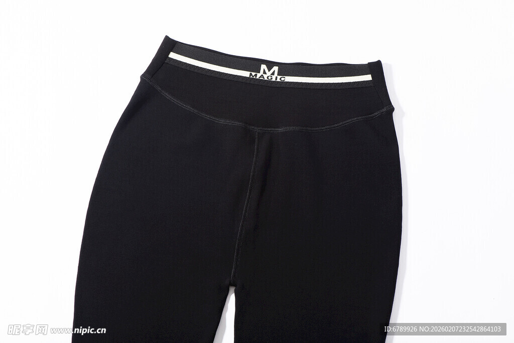 黑色保暖裤腰身展示