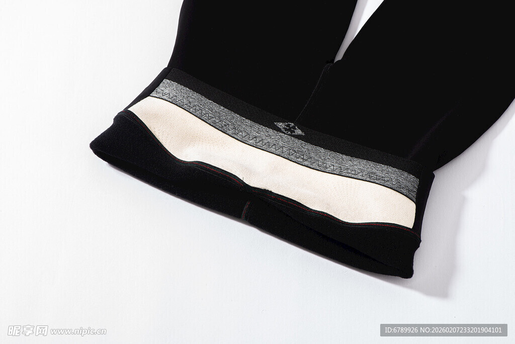 黑色裤袜带特写