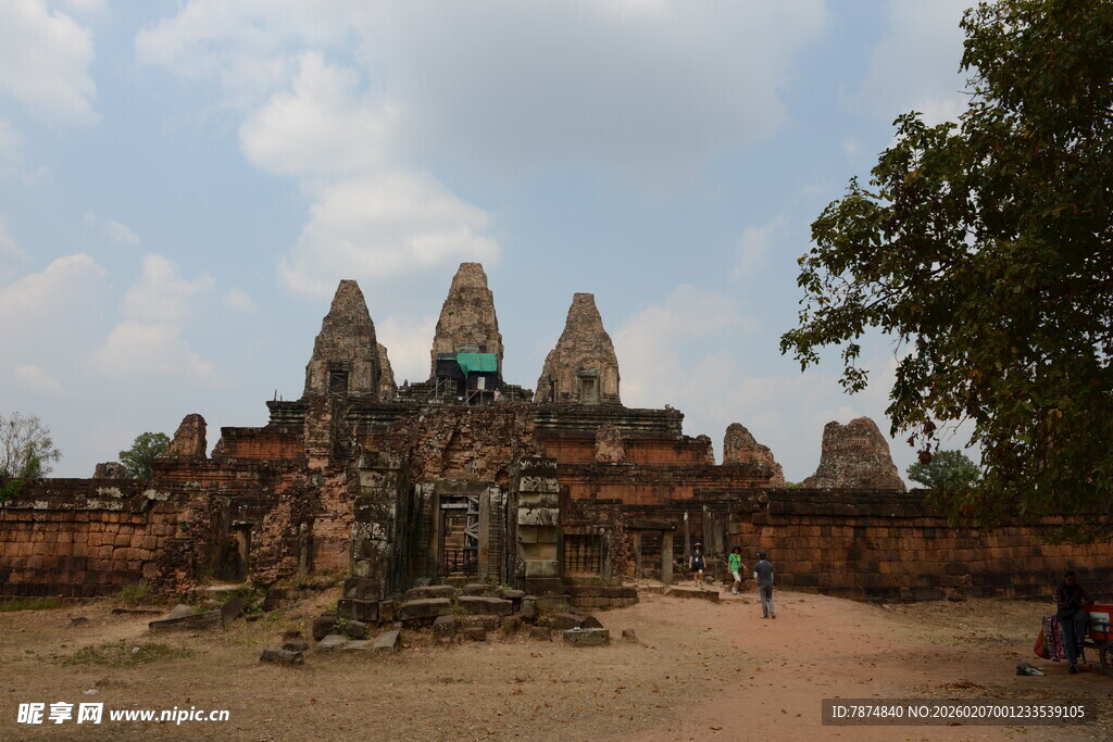 古老寺庙遗址景观