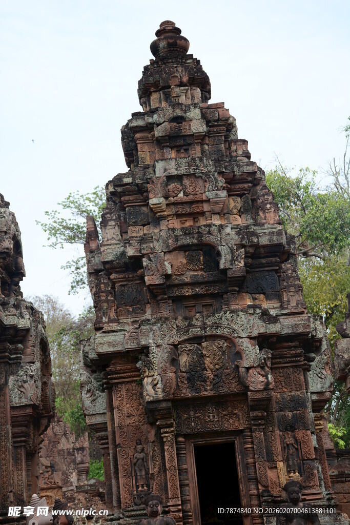 柬埔寨古老神秘的东南亚寺庙建筑