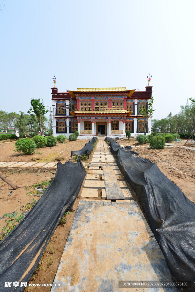 中式建筑施工现场