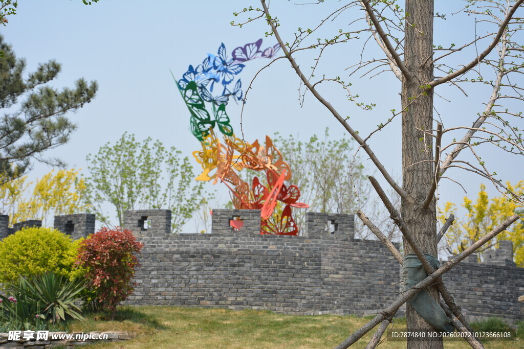 户外彩色雕塑景观