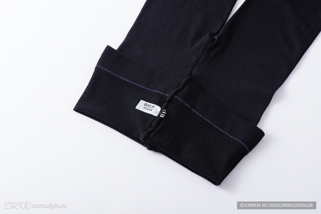黑色长裤袜细节特写