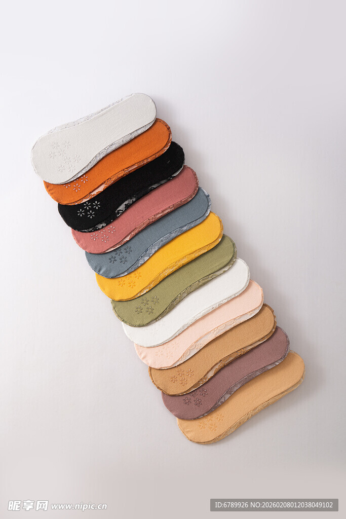 多彩堆叠船袜展示