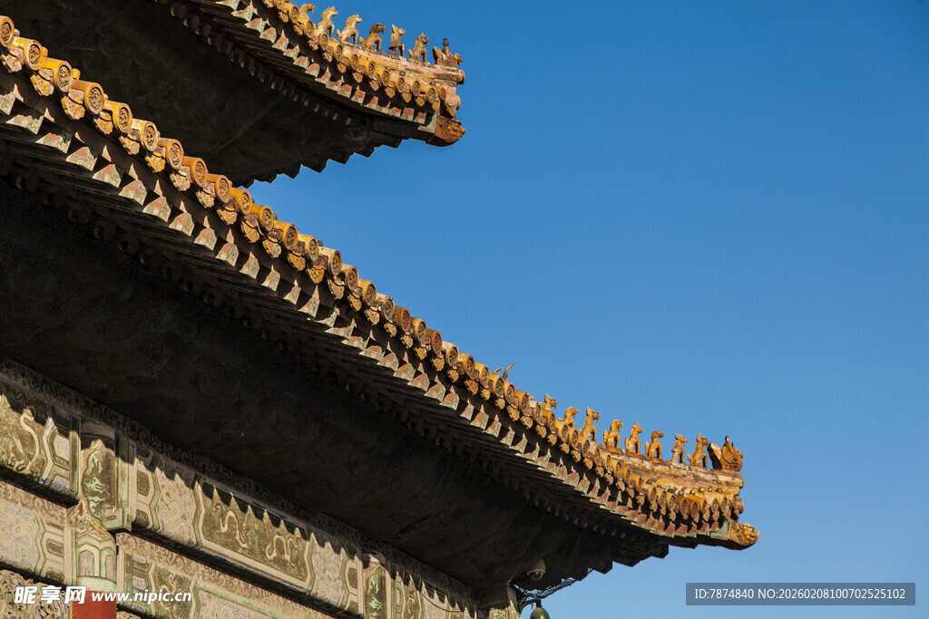中式古建筑屋檐一角