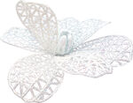 精致镂空白色蝴蝶纸艺品